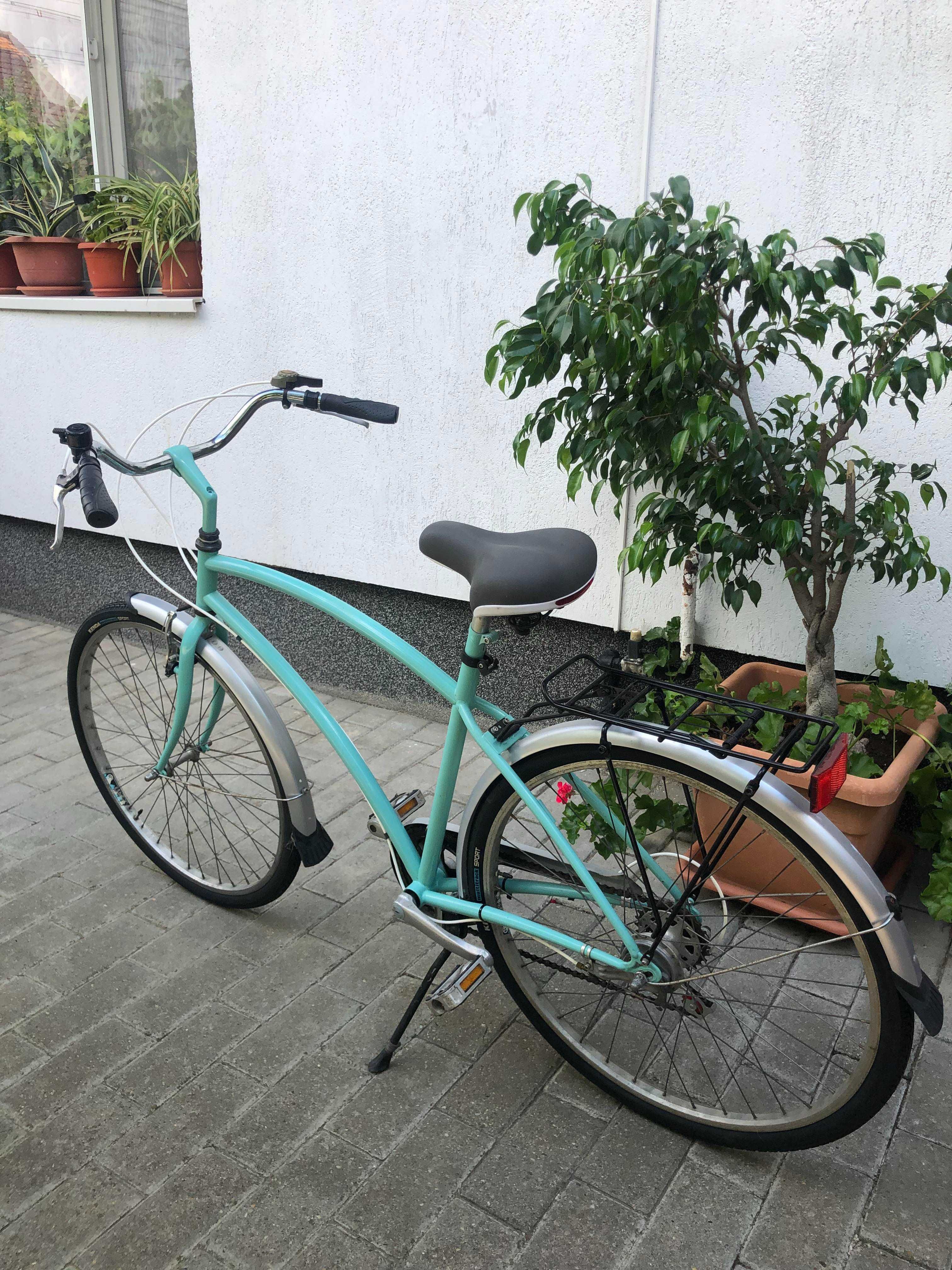 Bicicletă turquoise / city bike