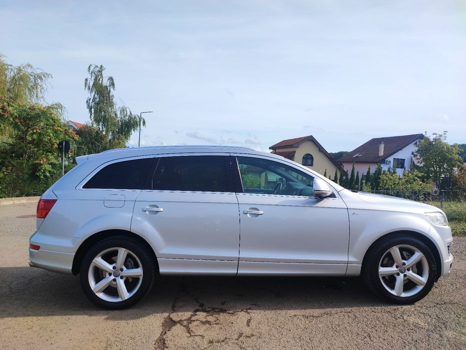 Audi Q7 3.0 TDI quattro S line 239 cp
