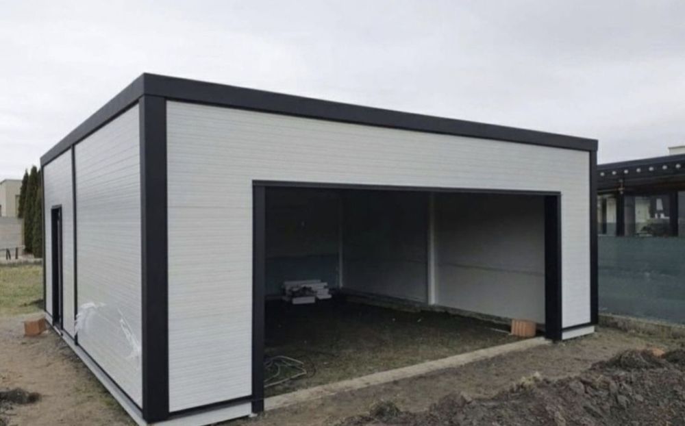 Vind garaje auto pe structur metalica si panou sendwis