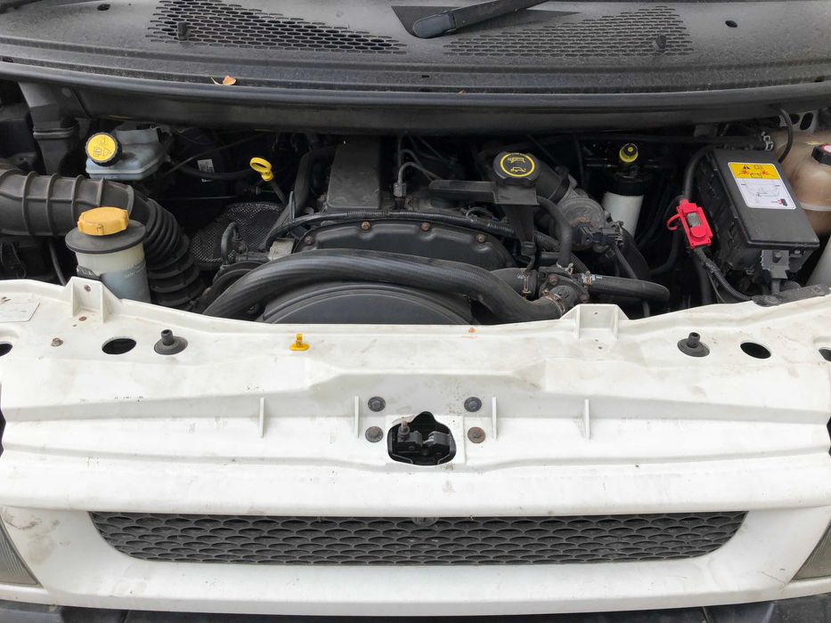 Dezmembrez FORD TRANSIT PLATOU Platforma 2.4 TDDI 90 CP D2FA 2005