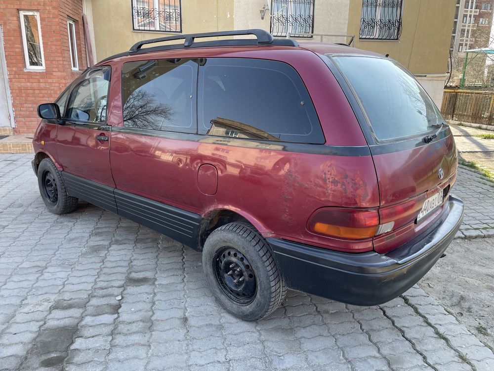 Продется Toyota Previa 1993г на ходу