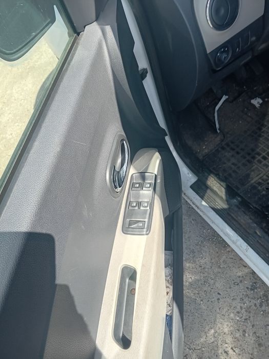 Дачия Лоджи 1.6 83 к.с на части Климатик,НАВИГАЦИЯ