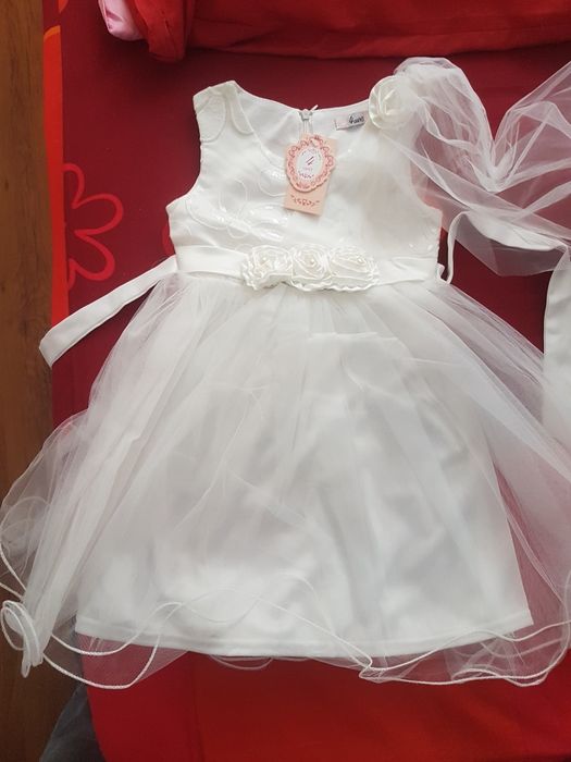 Rochite serbare fetite