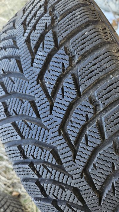 2бр като нови гуми 205 50 17 дот 23