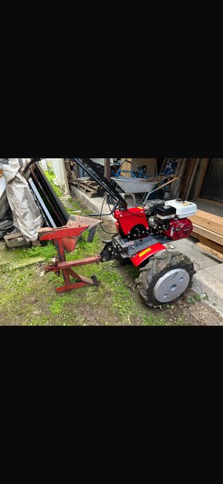 OFERTA : Vand Motocultor SOLO (HONDA GX 160) +Remorca + Accesorii!