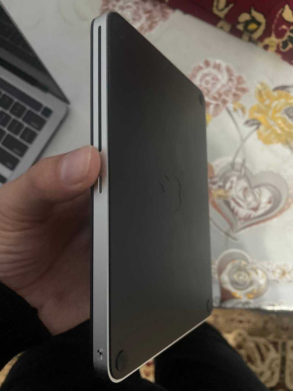 Trackpad 3 Macbooklar uchun