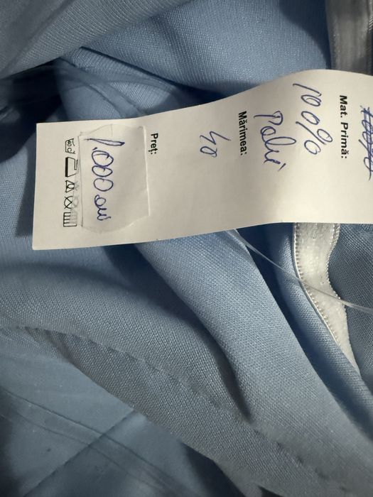 Rochie lungă nou-nouță