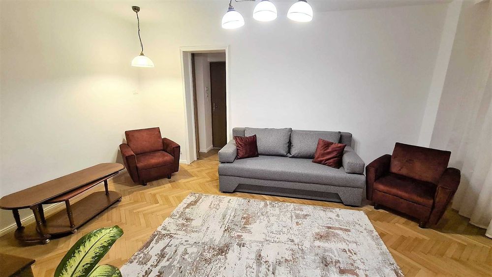 Tineretului-Parc, Metrou, apartament 4 camere renovat, pret 700E