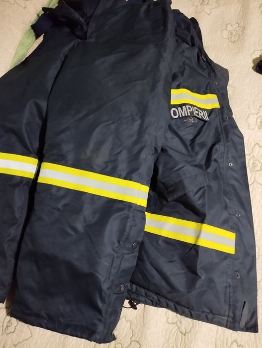 Costum izoterm pompieri