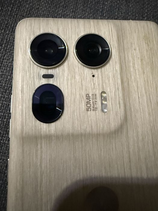 Motorola Edge 50 Ultra – 1TB, отлично състояние