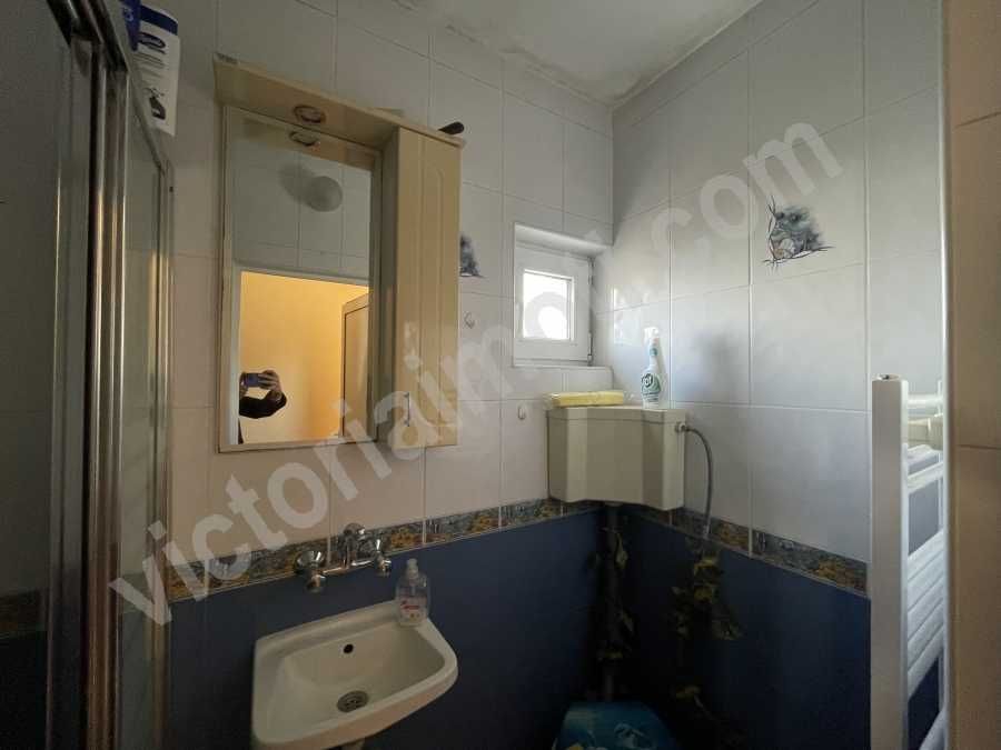 Продава се Къща в Велико Търново, Промишлена зона - Запад - 360 кв.м за 1000 €/кв.м - Снимка #1