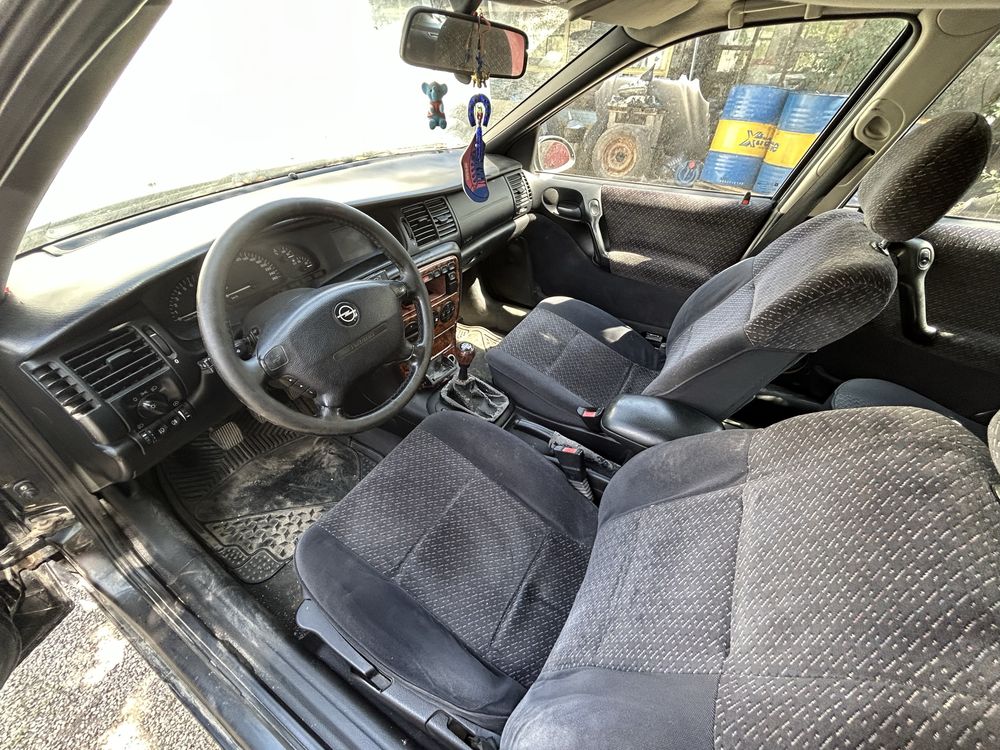opel vektra x20hev