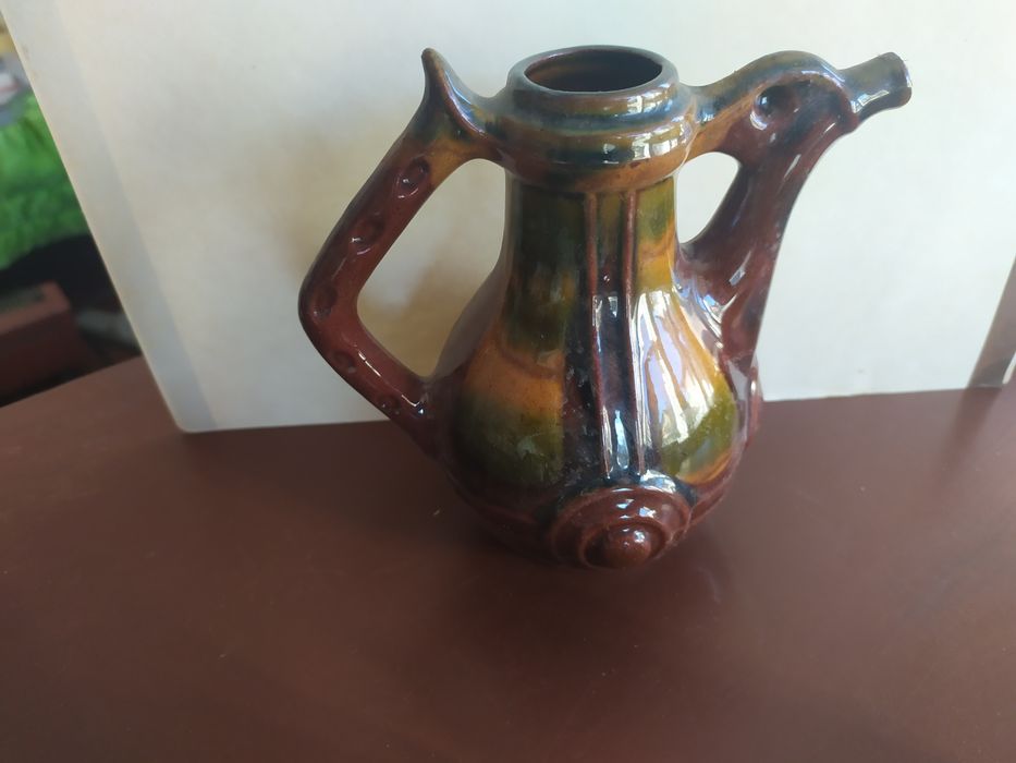 Глинен чайник с чашки
