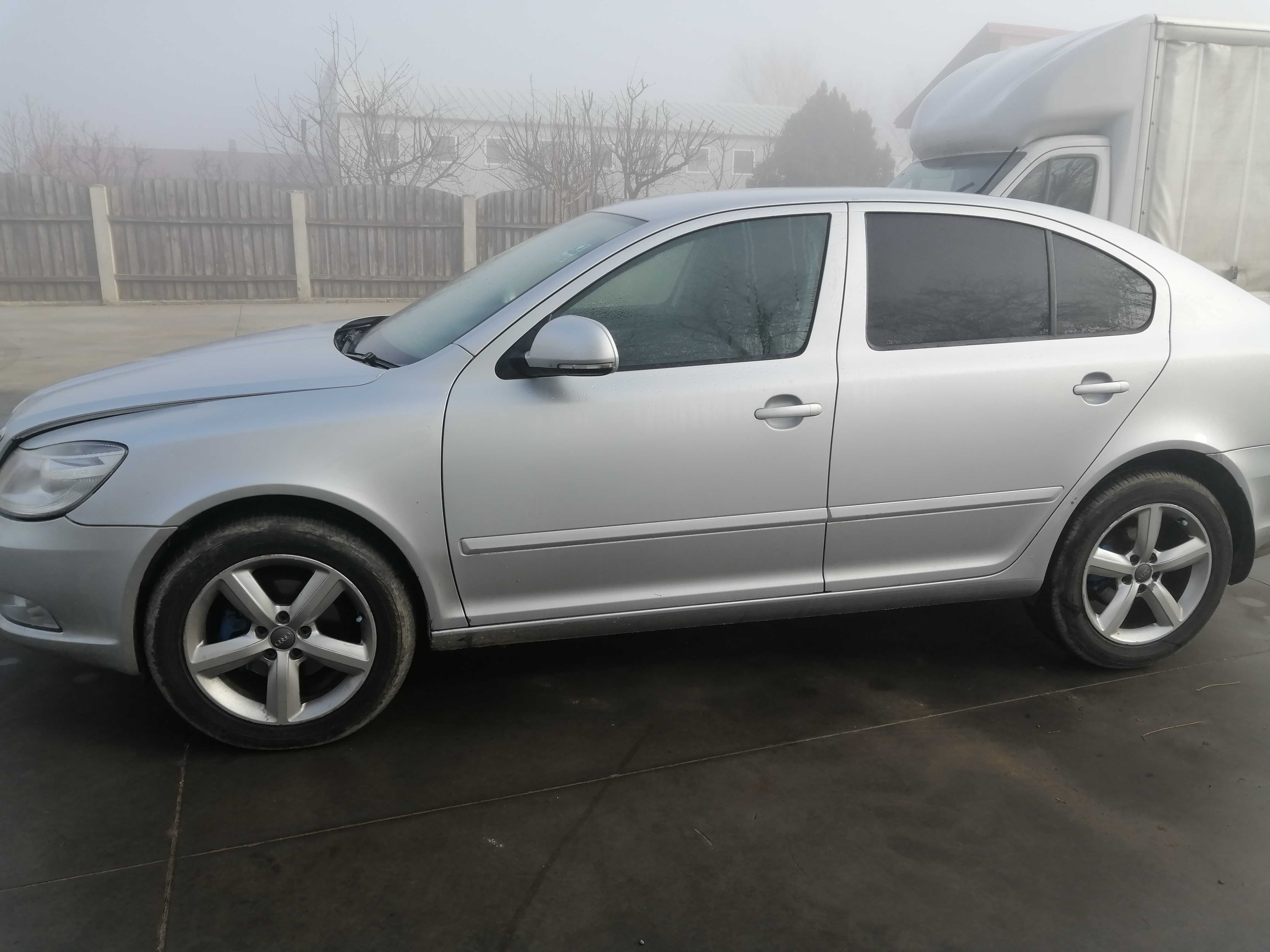 Dezmembram Skoda Octavia 2