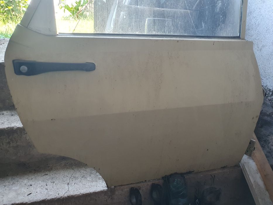 Piese Dacia 1300,1310 - elemente caroserie - aripi,uși, etc