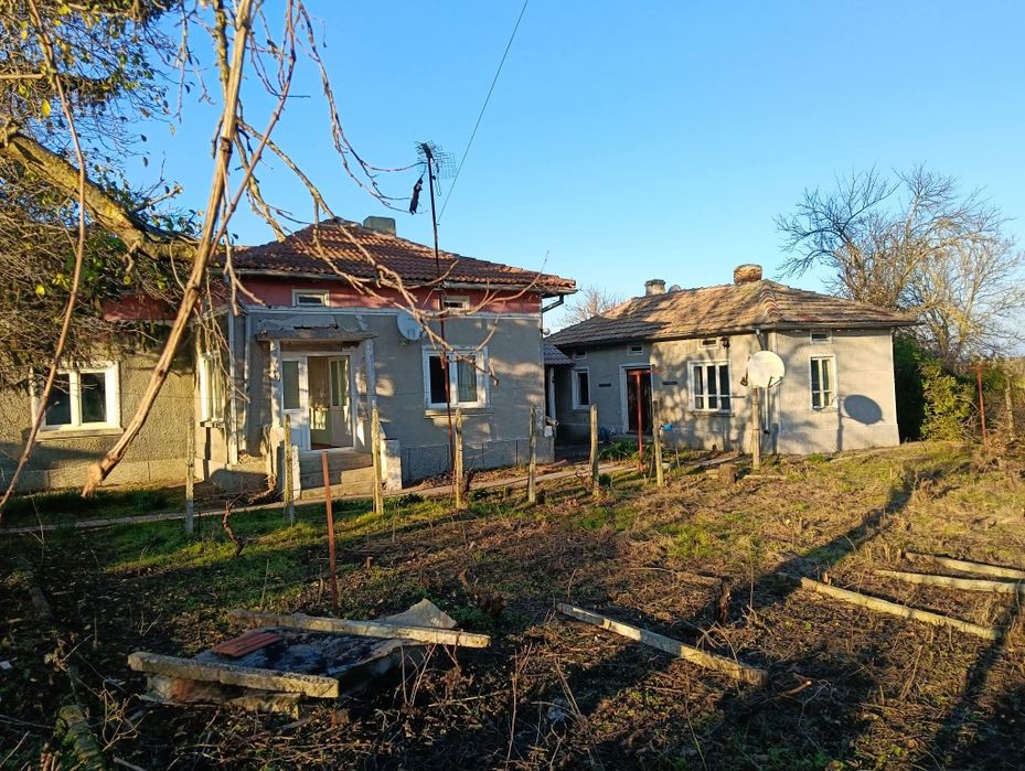 Продава се Къща+двор в село Стефан Караджа