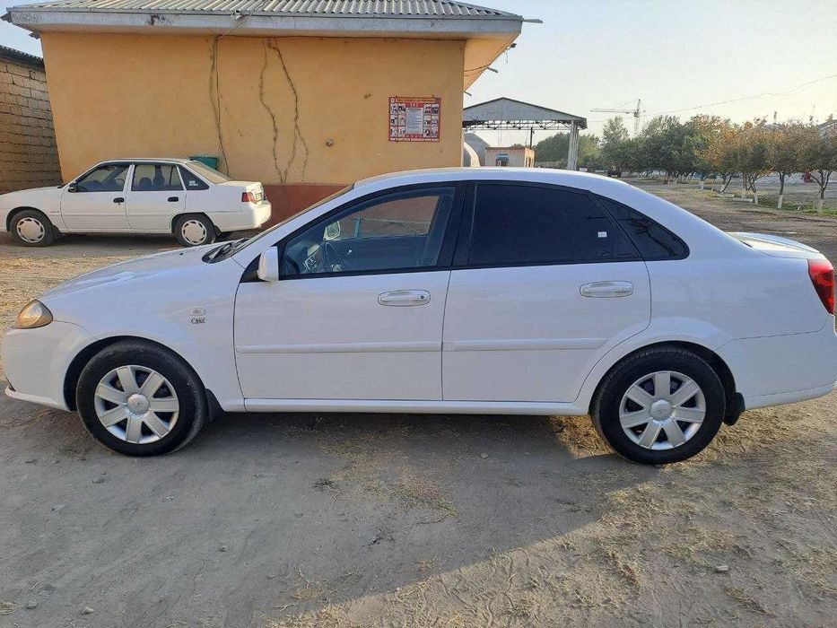 Gentra 1.5 Oq 2017 dekabr mexanika xolati yaxshi