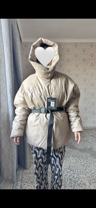 Продам куртку ноаую