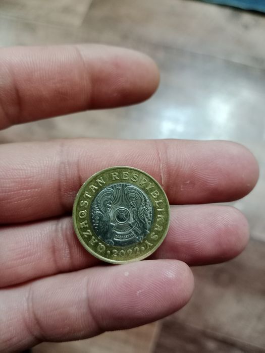 Редкая монета 100 тенге