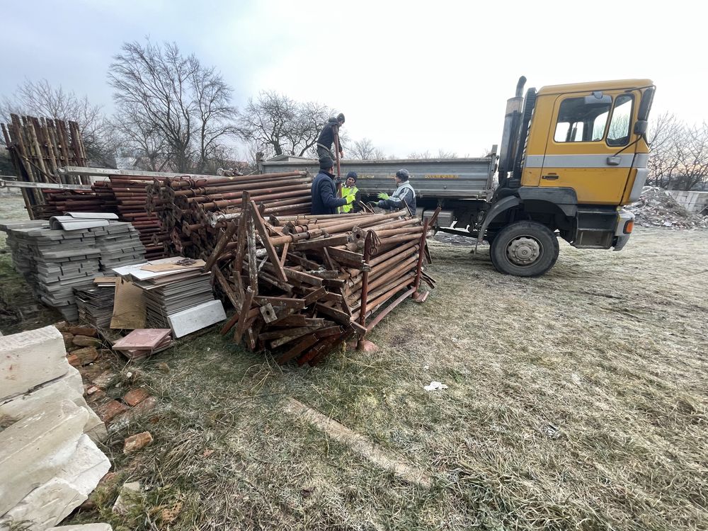 Inchiriam  popi metalici schela metalica picamer placa com betoniera