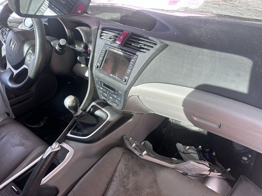 Honda Civic 9  2.2cdti На части