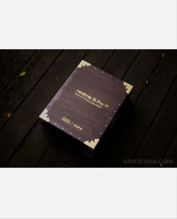 Realme 15 Pro 5G Игра на Тронове/Лимитирано издание