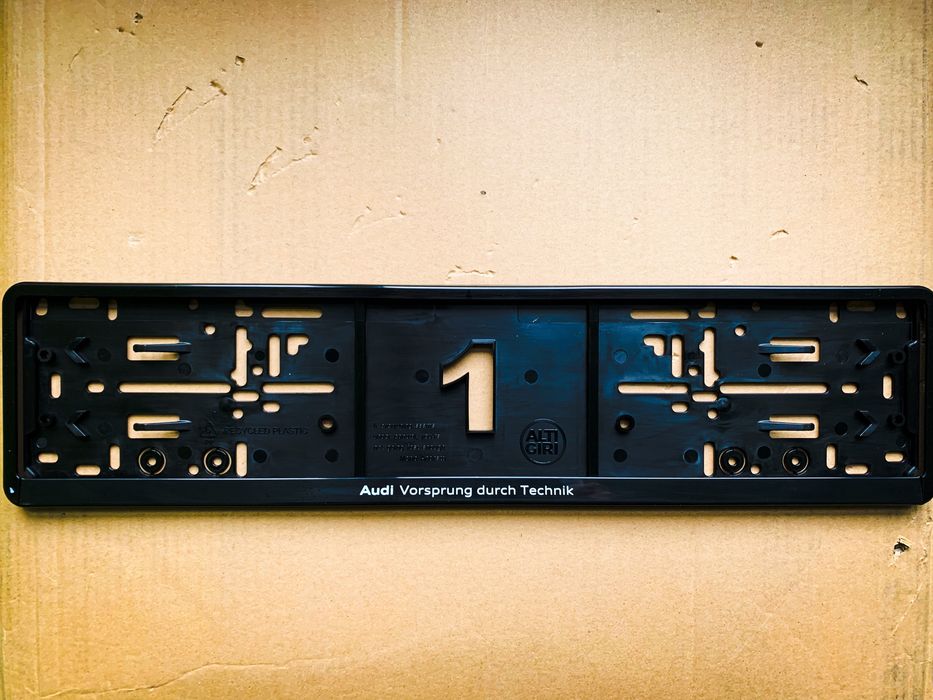 Рамки за регистрационен номер АУДИ AUDI S line MTM ABT S6 S8 RS С4