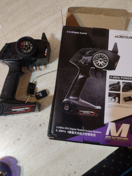 rc. telecomanda cu 3 canale si 3 receptoare