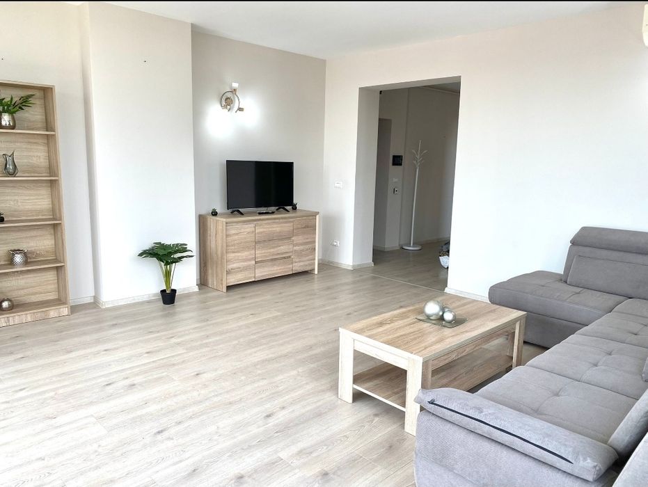 Cazare/Chirie Apartament cu trei camere regim hotelier,AEM