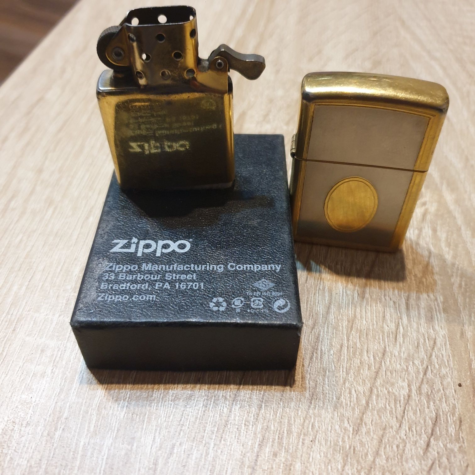 Bricheta ZIPPO aurie