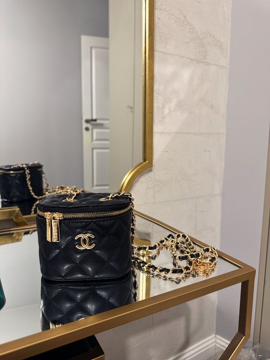 Чанта Chanel mini vanity bag