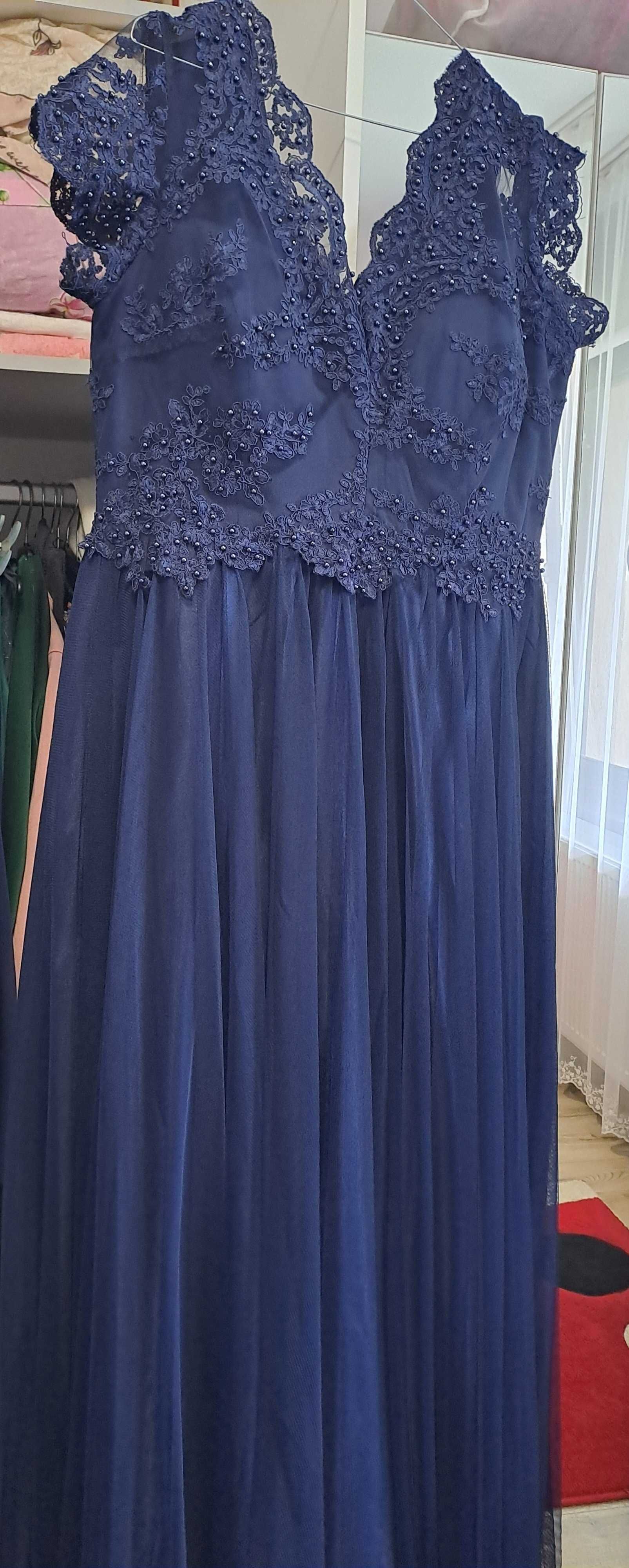 Rochii elegante lungi - neagra noua si bleumarin purtat o singura data