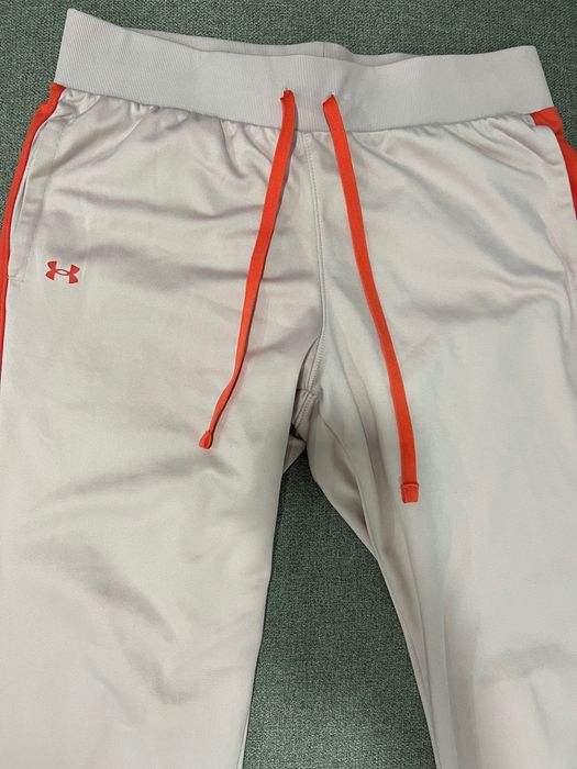 Дамски екип UNDER ARMOUR