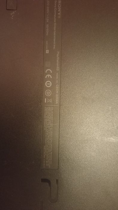 PS3 slim с 2 игри