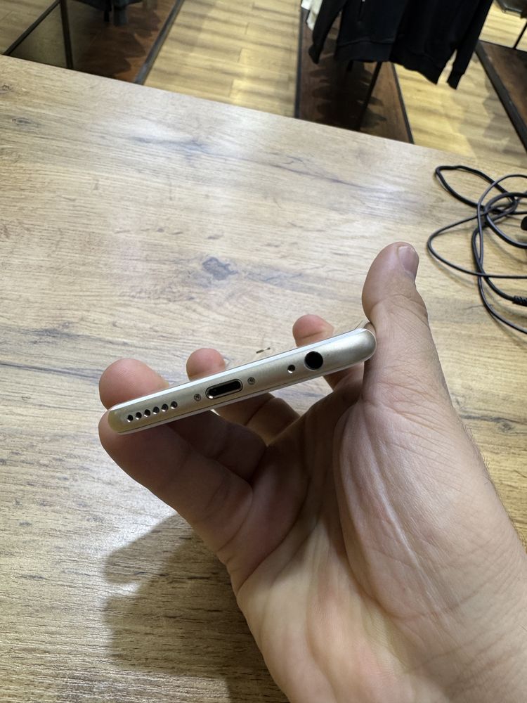 Срочно Iphone 6s/64