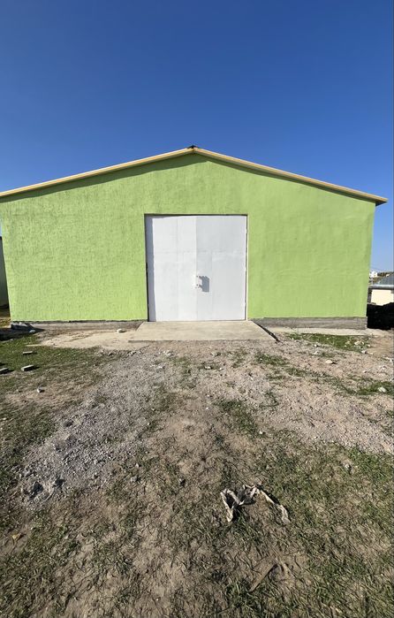 Склад, промбаза и овощехранилища.