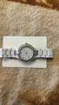 Ceas guess de dama original necesita baterie