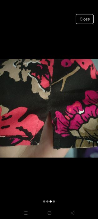 Pantaloni inflorati trei sferturi M