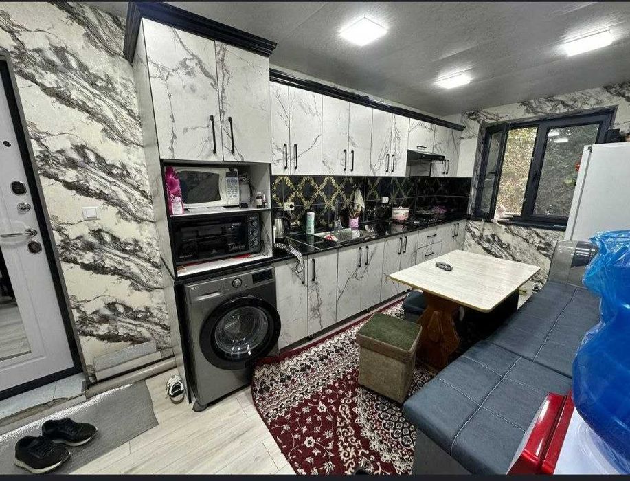 4 хоналик квартира 2 этаж конечка, янги бозор