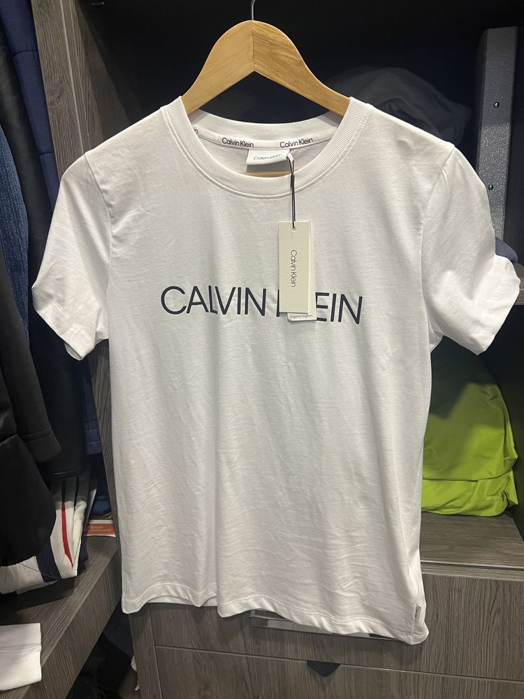 Дамска тениска на Calvin Klein