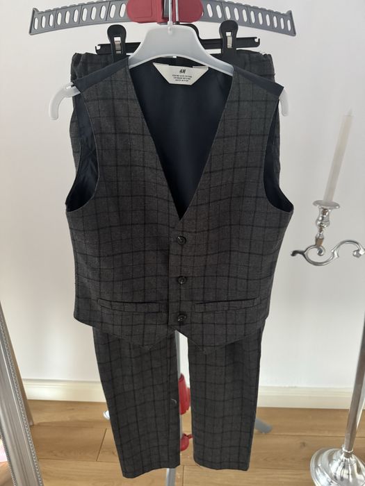 Compleu compus din vesta si pantalon, 7-8 ani