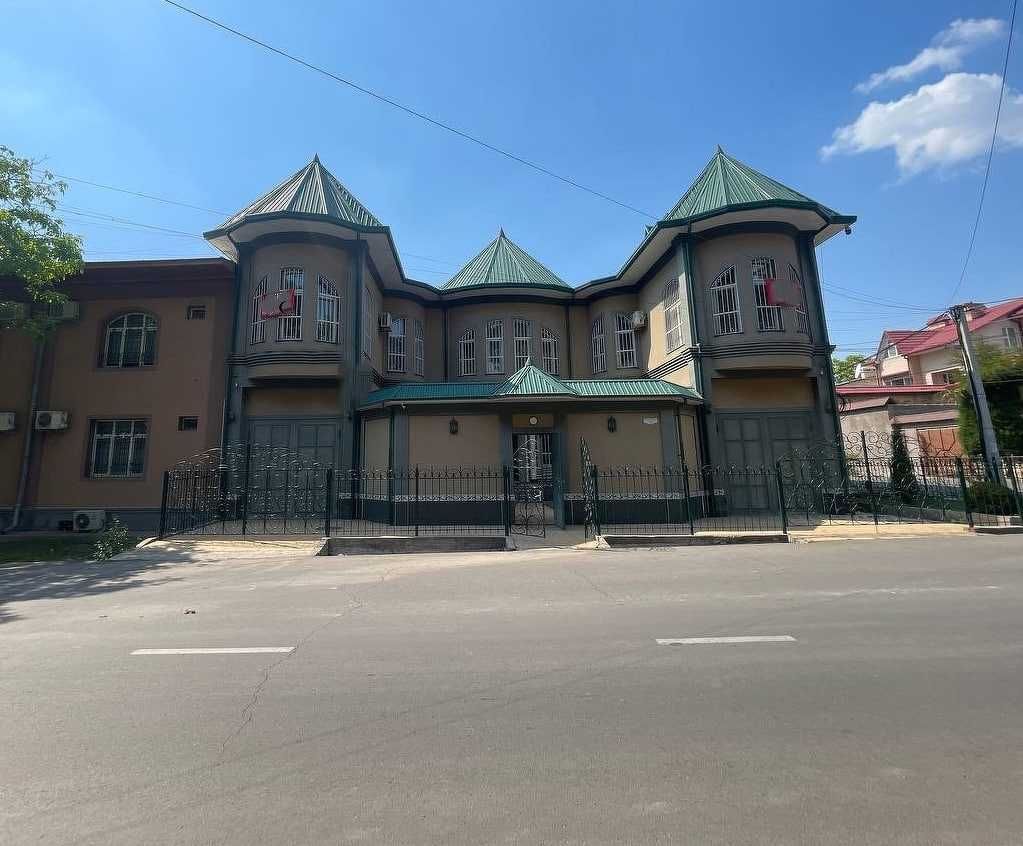 Аренда Дома под Офис 350 м2, 3,18 сот, г. Россия (87648)