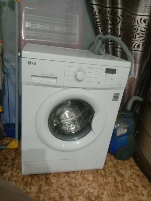 Продам стиральную машину