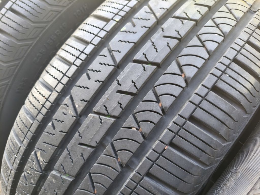 235/55/19" 4бр Continental cross contact lx sport,dot4522,7-8mm