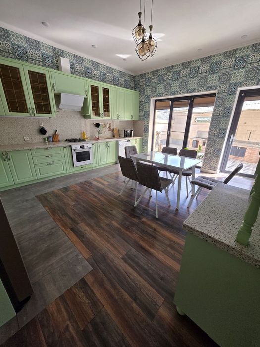 Сдаю свой дом в центре города