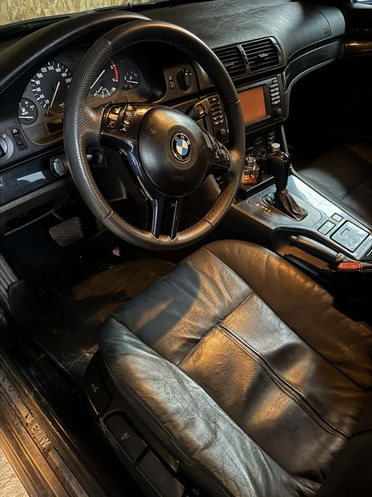Vând sau schimb BMW e39 2,5D automat