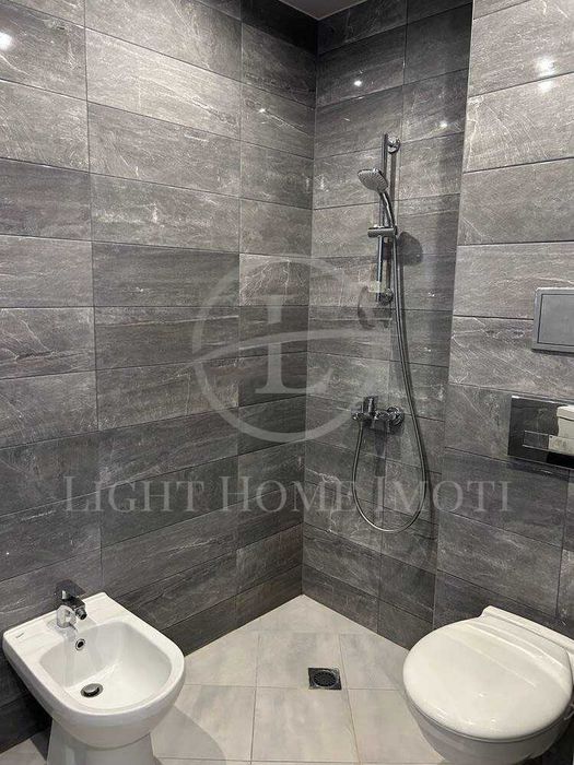 Продава се Тристаен апартамент в Пловдив, Тракия - 120 кв.м за 2459 €/кв.м - Снимка #9