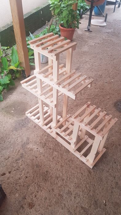 Дървен цветарник от иглолистна дървесина