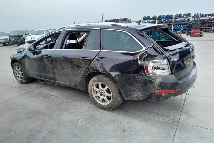 Dezmembrez Skoda Octavia 3 [2013 - 2017] Combi wagon 5-usi 1.6 TDI DS