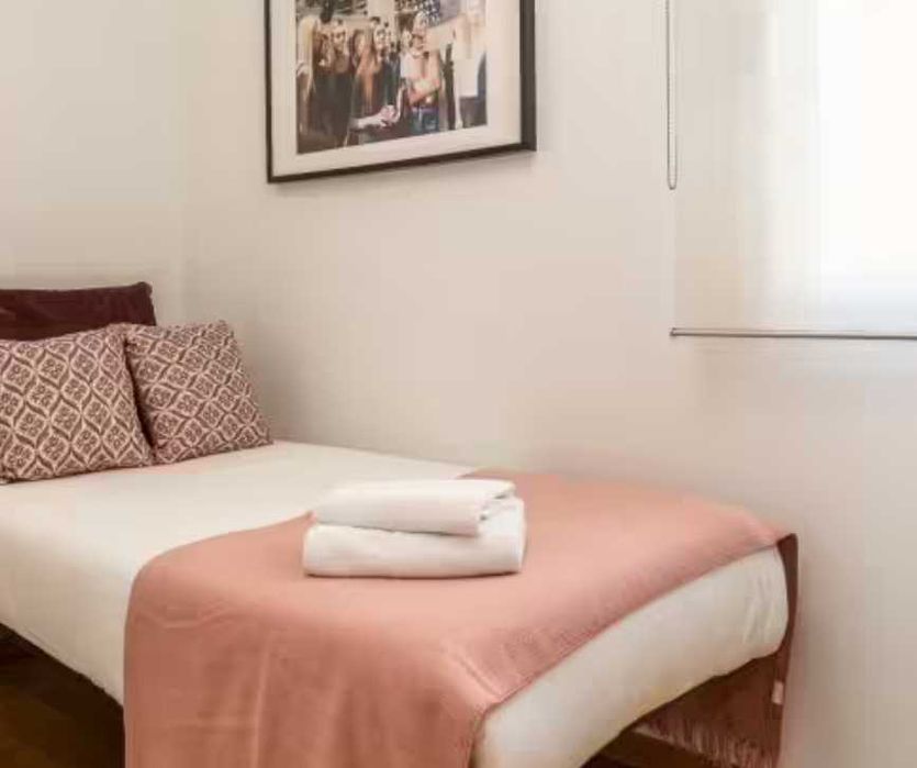 Дава се под наем Тристаен апартамент в Пловдив, Център - 75 кв.м за 183.6 € - Снимка #1